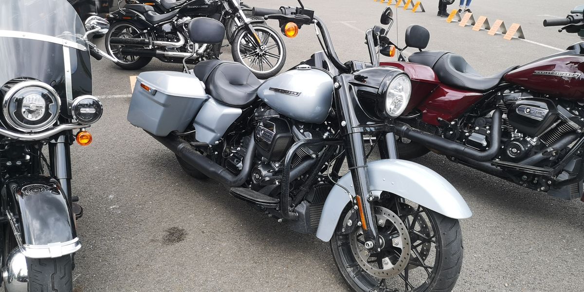Essai Harley Road King Special 2020