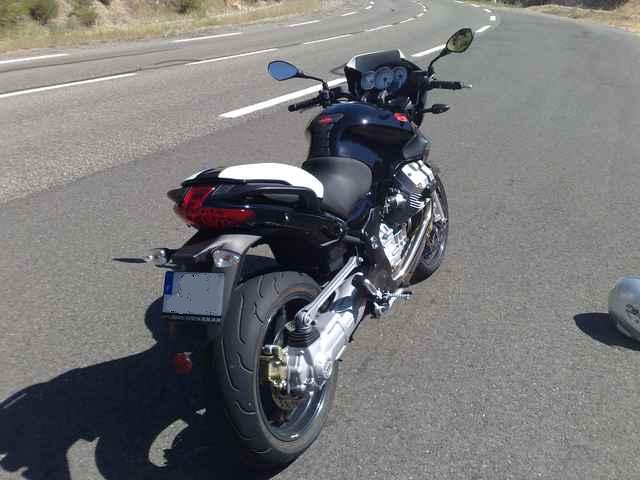 Moto Guzzi 1200 Sport vue arrière droit Moto Guzzi 1200 Sport vue arrière droit