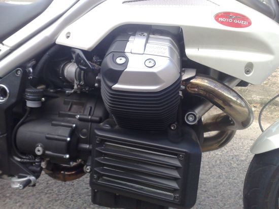 Moteur coté droit Moto Guzzi Griso Moteur coté droit Moto Guzzi Griso