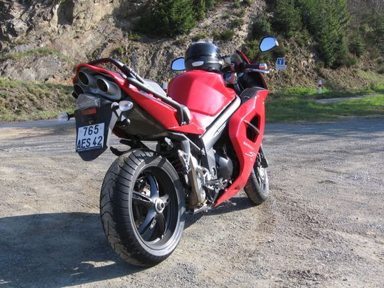 Triumph Sprint ST vue arrière droit Triumph Sprint ST vue arrière droit