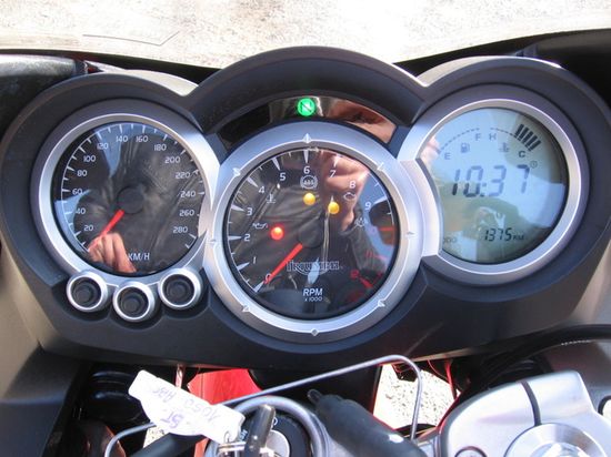 Tableau de bord Triumph Sprint ST Tableau de bord Triumph Sprint ST