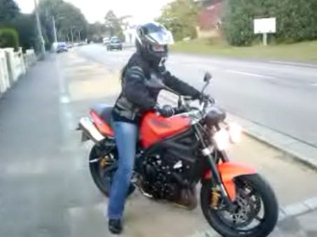 Triumph Street Triple vue avant droit Triumph Street Triple vue avant droit