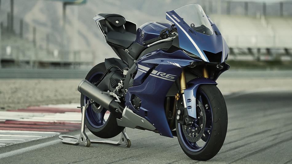 Yamaha R6 2017 en statique