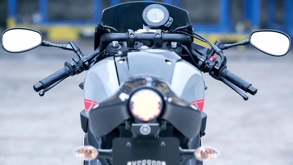 Poste de pilotage Yamaha XSR 900 Abarth