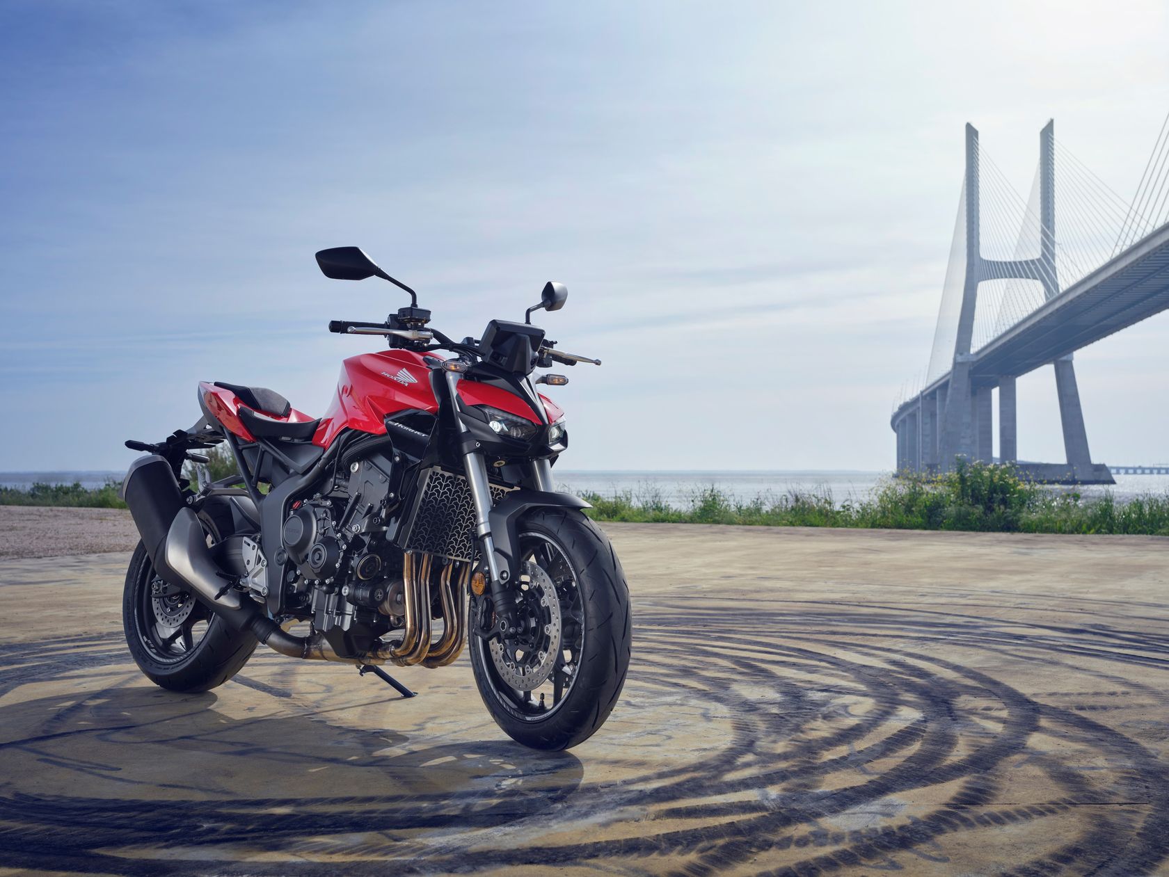 Honda CB1000 Hornet 2025 vue avant droit Honda CB1000 Hornet 2025 vue avant droit