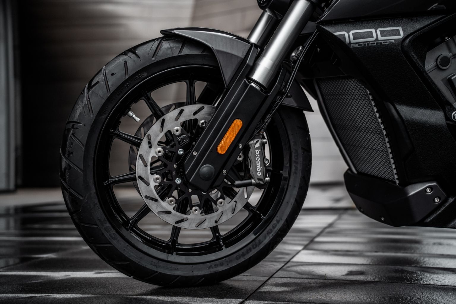 Train avant Benda LFC 700 Pro 2026 Train avant Benda LFC 700 Pro 2026