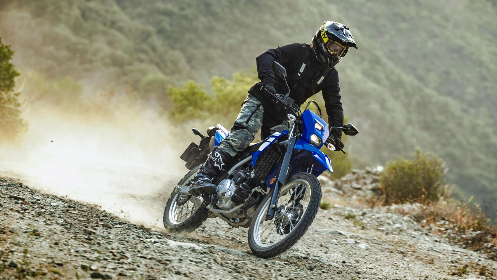 Yamaha WR125R 2026 en action Yamaha WR125R 2026 en action